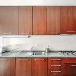 Fantastic Seaside Family With Pool Parede