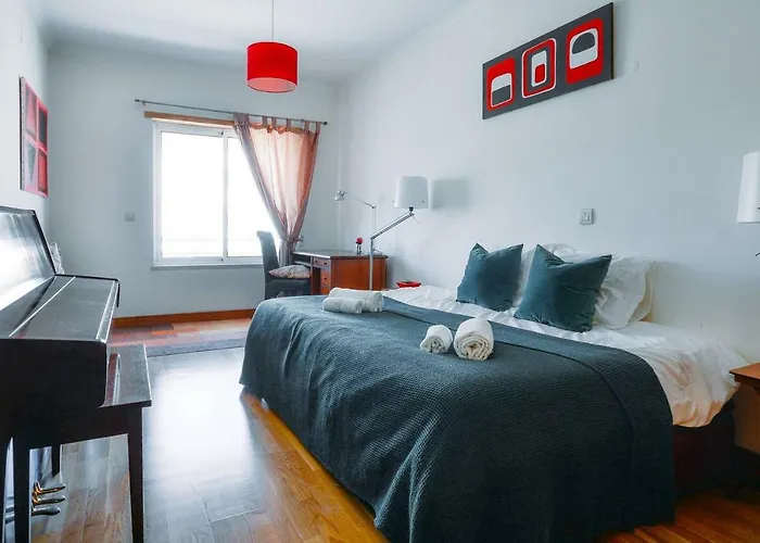 Fantastic Seaside Family With Pool Apartman Parede