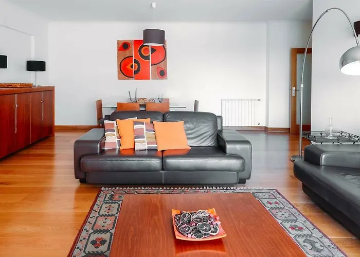 Fantastic Seaside Family With Pool Apartman