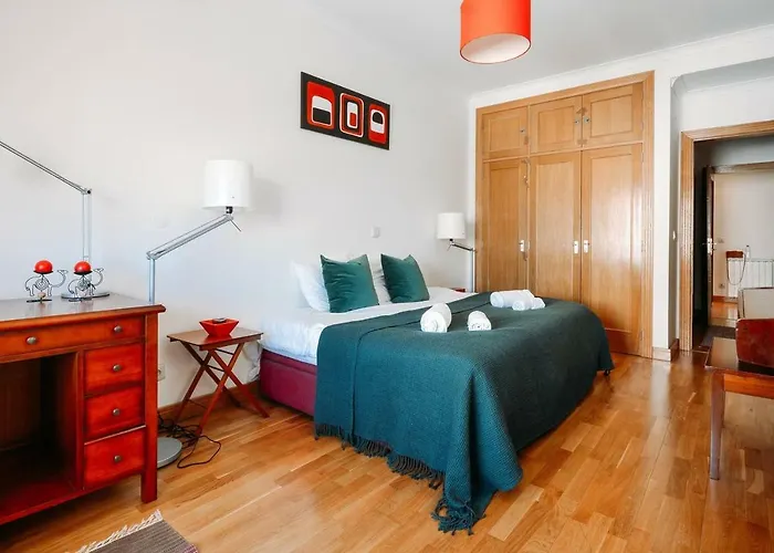Fantastic Seaside Family With Pool * Parede