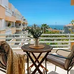 Fantastic Seaside Family With Pool Апартаменты Пареде
