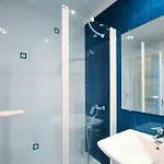 Апартаменты Fantastic Seaside Family With Pool