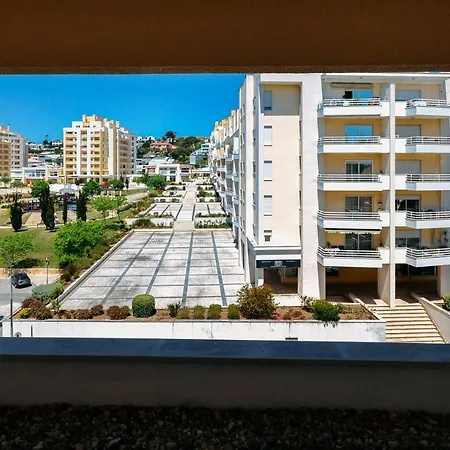 Fantastic Seaside Family With Pool